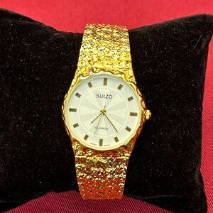 Suizo Gold-Tone Nugget Style Quartz Watch.  Fresh Battery.